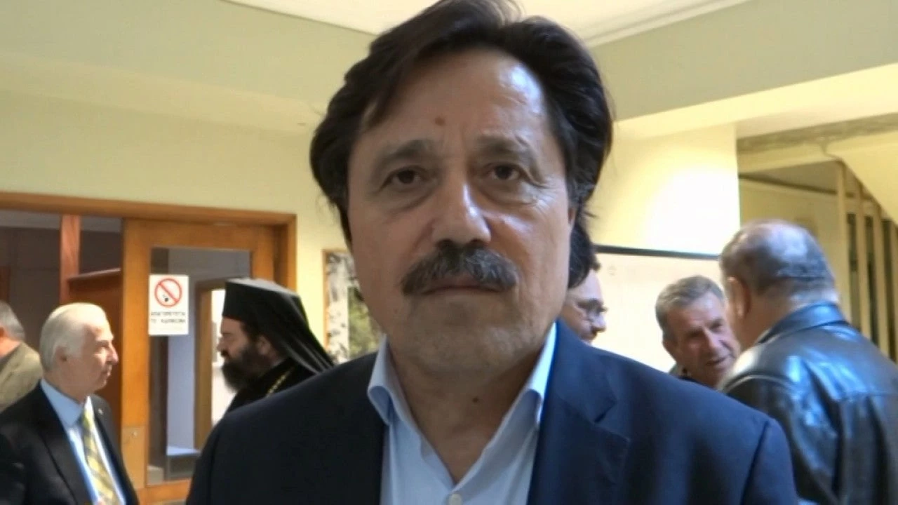 Κεραυνοί Καλεντερίδη για Σκοπιανό: «Σταματήστε τα ψέματα και να ταπεινώνετε τους Έλληνες»